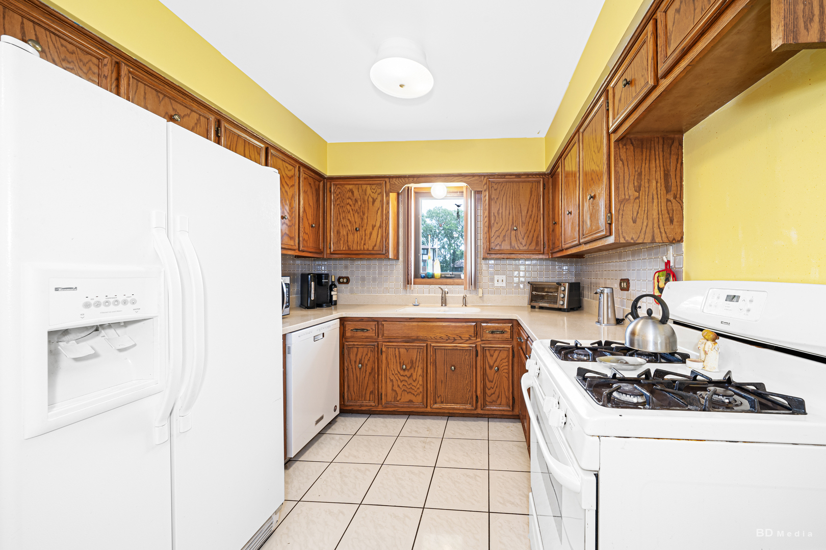 11031 S 84th Avenue, Palos Hills, IL 60465