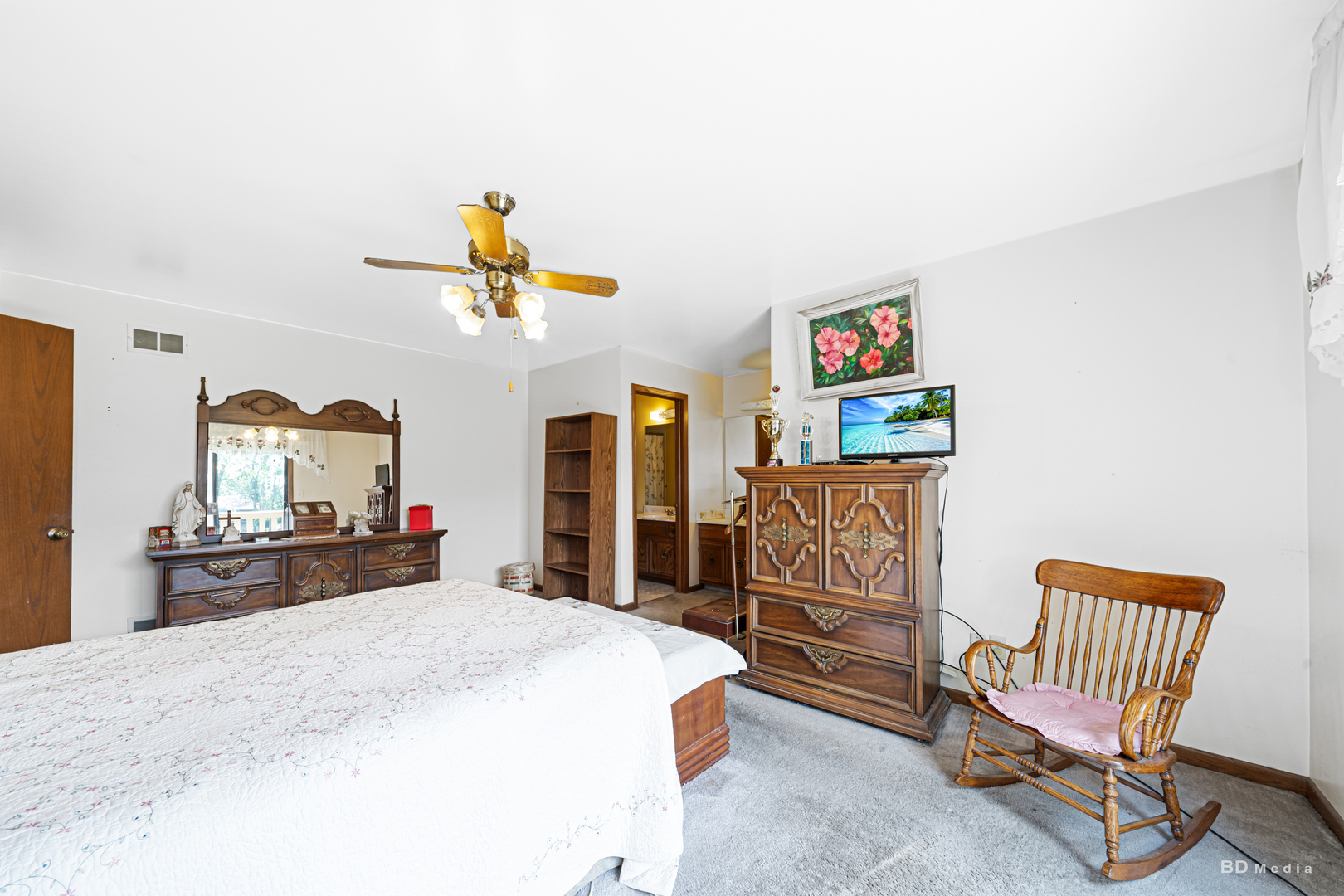 11031 S 84th Avenue, Palos Hills, IL 60465