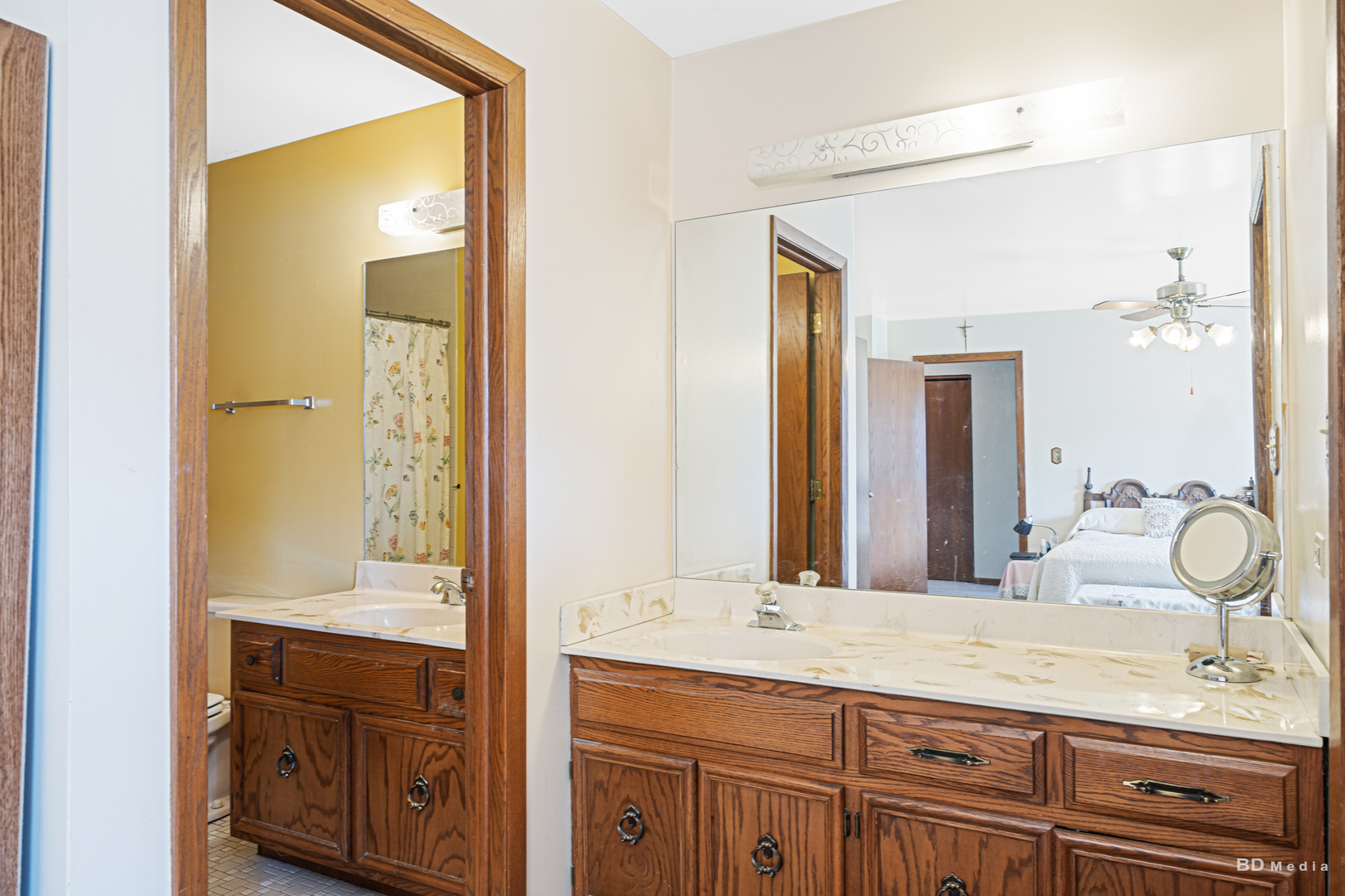 11031 S 84th Avenue, Palos Hills, IL 60465