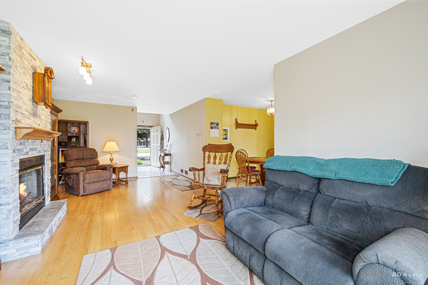 11031 S 84th Avenue, Palos Hills, IL 60465
