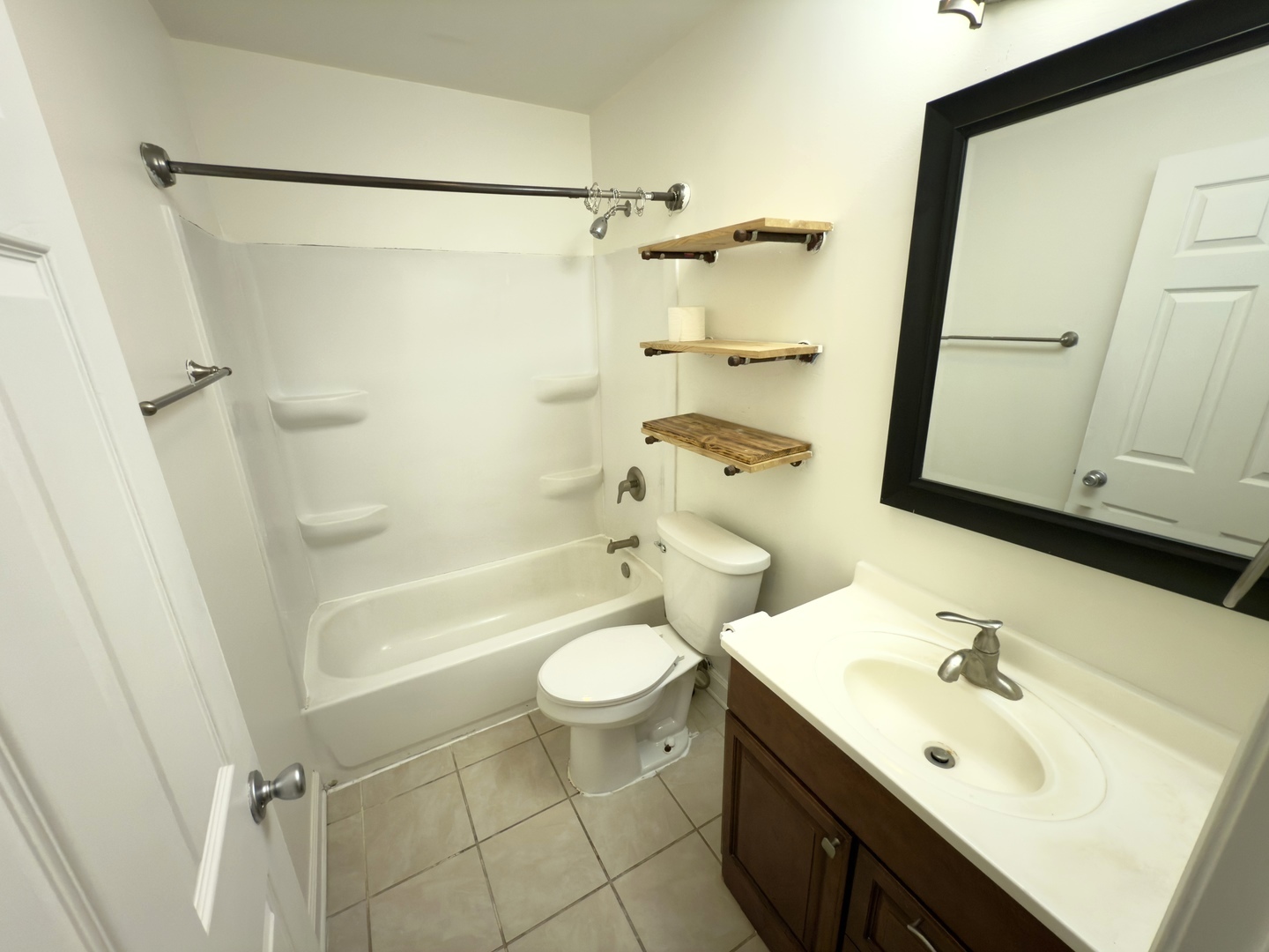 30w105 Maplewood Drive, Warrenville, IL 60555