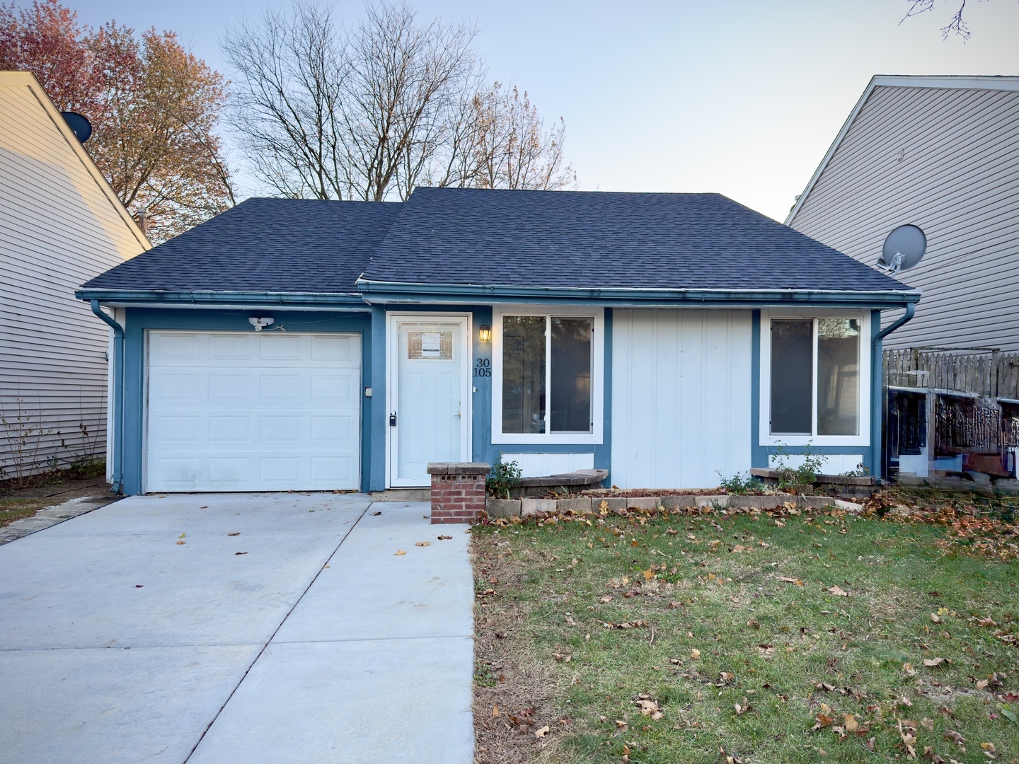 30w105 Maplewood Drive, Warrenville, IL 60555