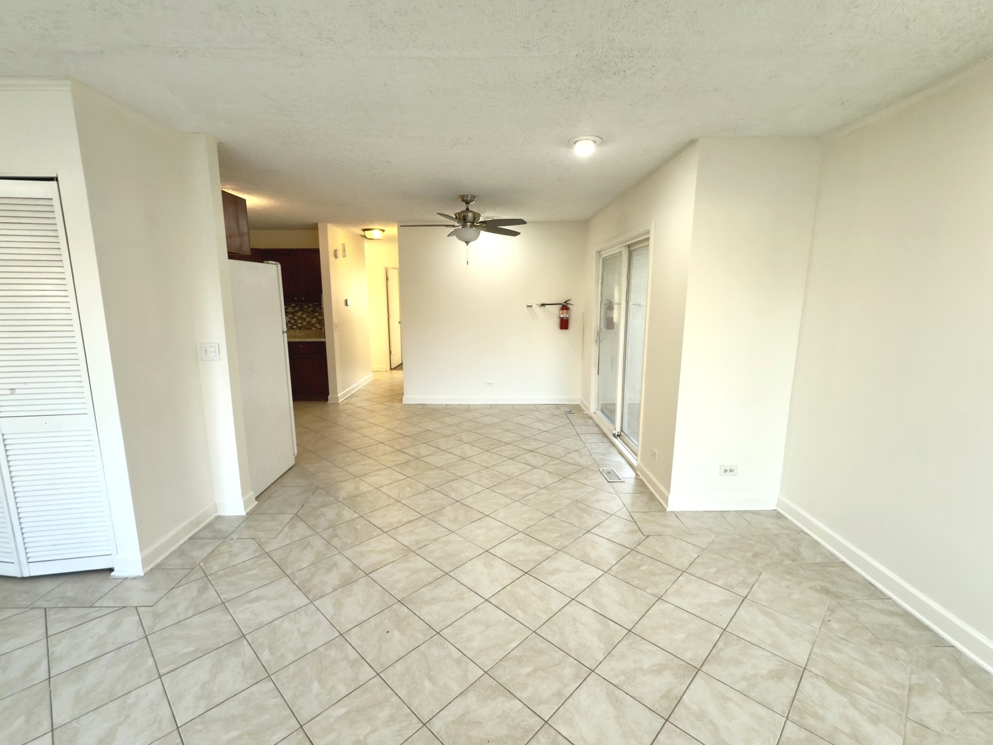 30w105 Maplewood Drive, Warrenville, IL 60555