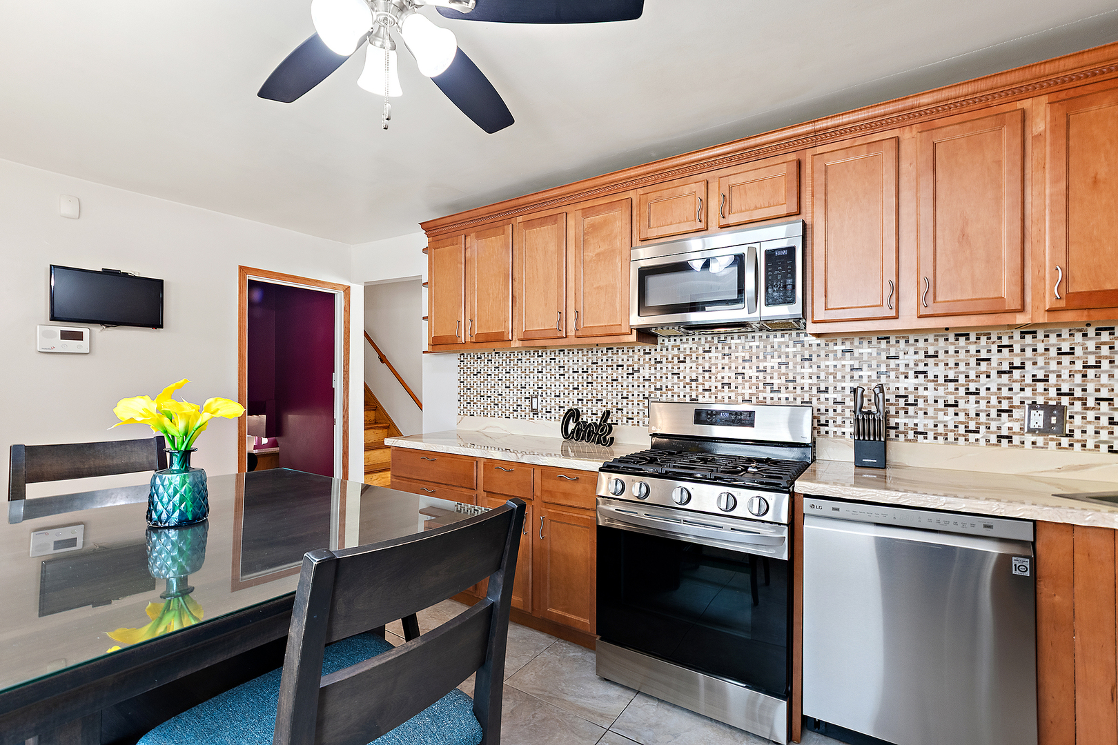 14716 Dante Avenue, Dolton, IL 60419