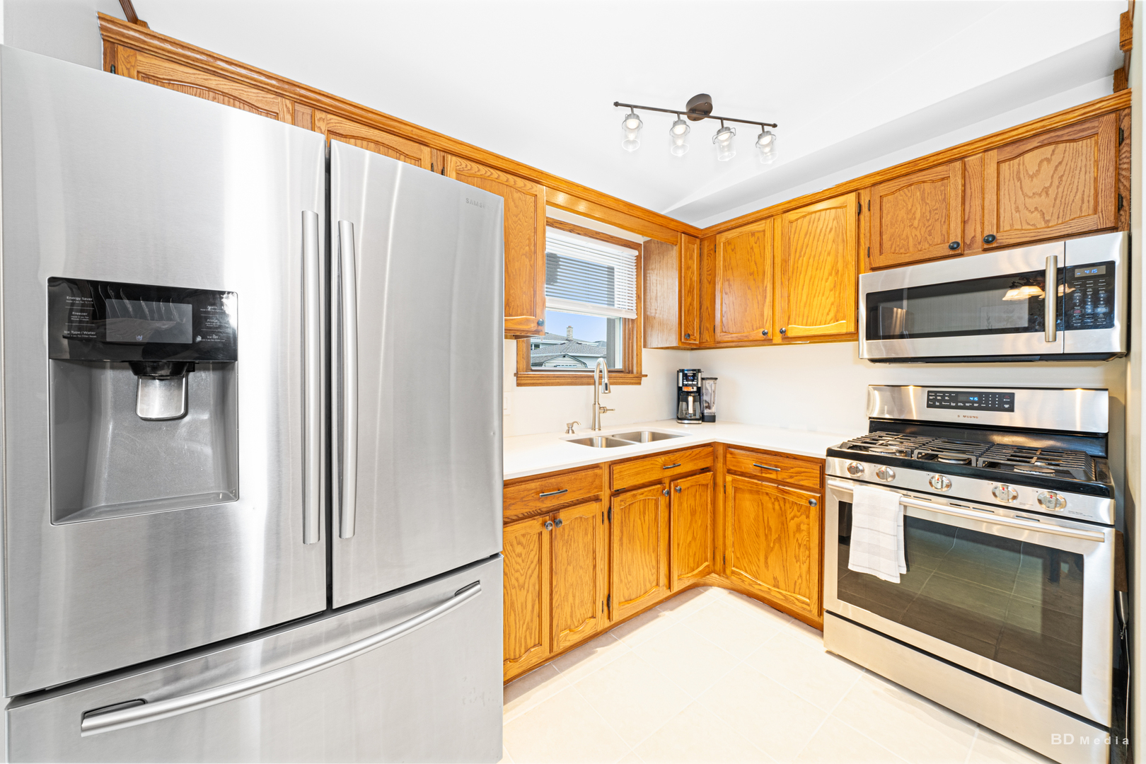 9057 W 169th Place, Orland Hills, IL 60487