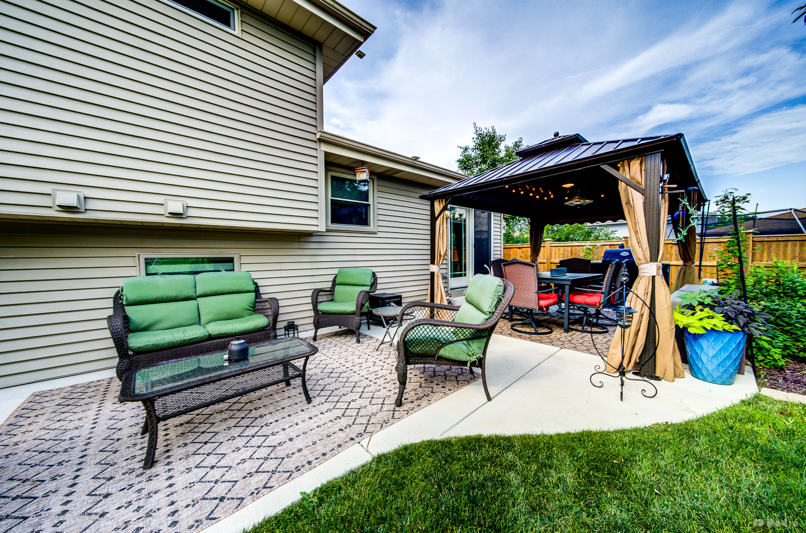 9057 W 169th Place, Orland Hills, IL 60487