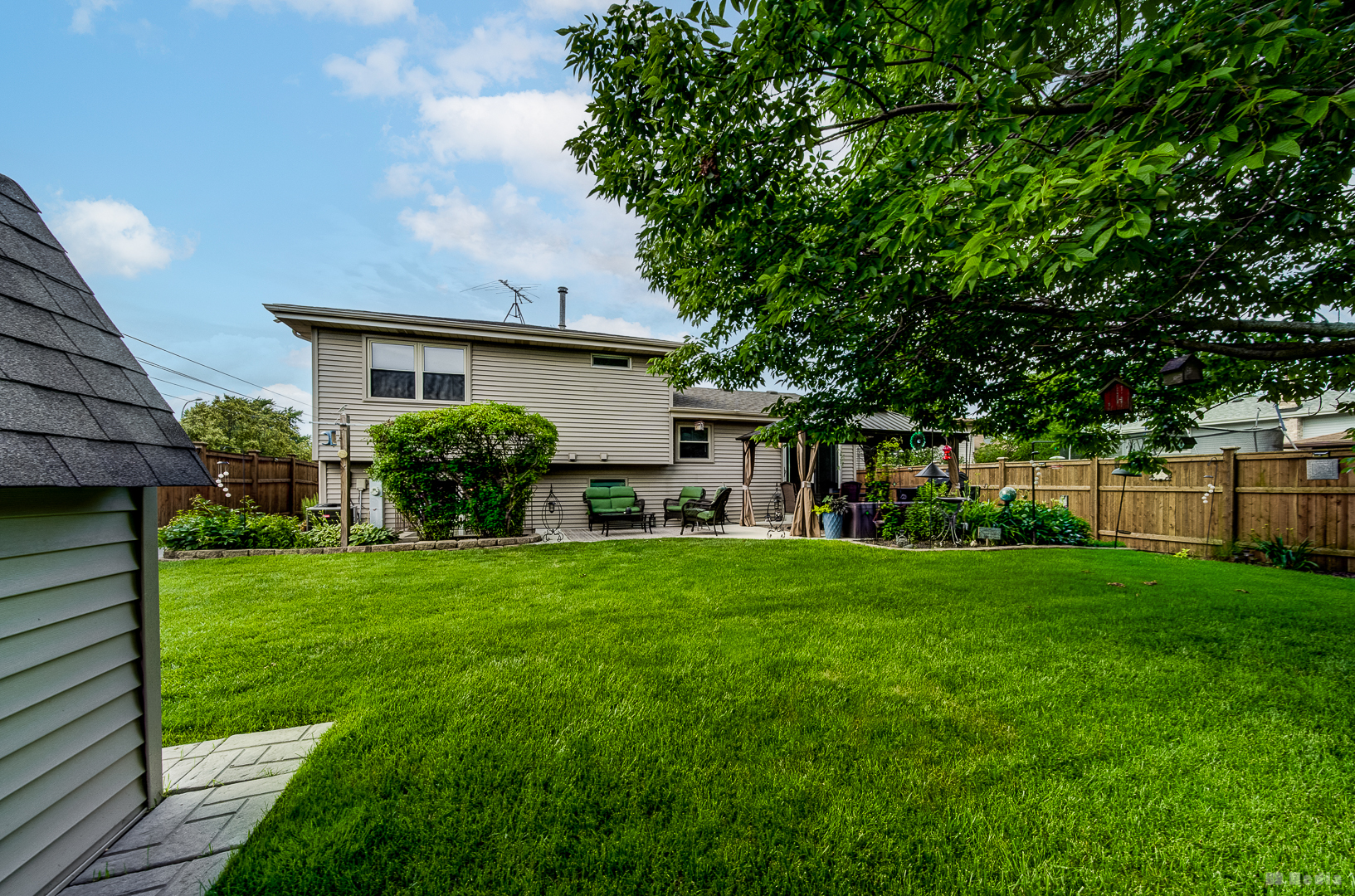 9057 W 169th Place, Orland Hills, IL 60487