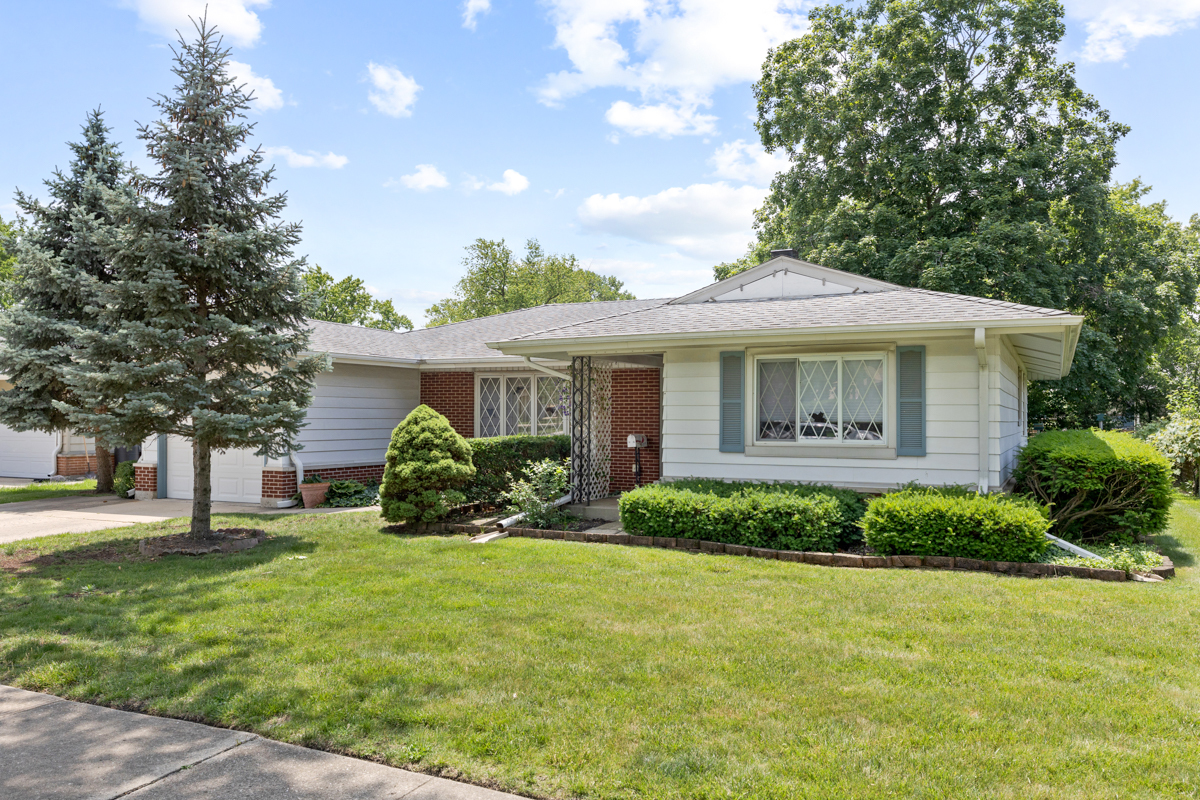 534 Grosvener Lane, Elk Grove Village, IL 60007