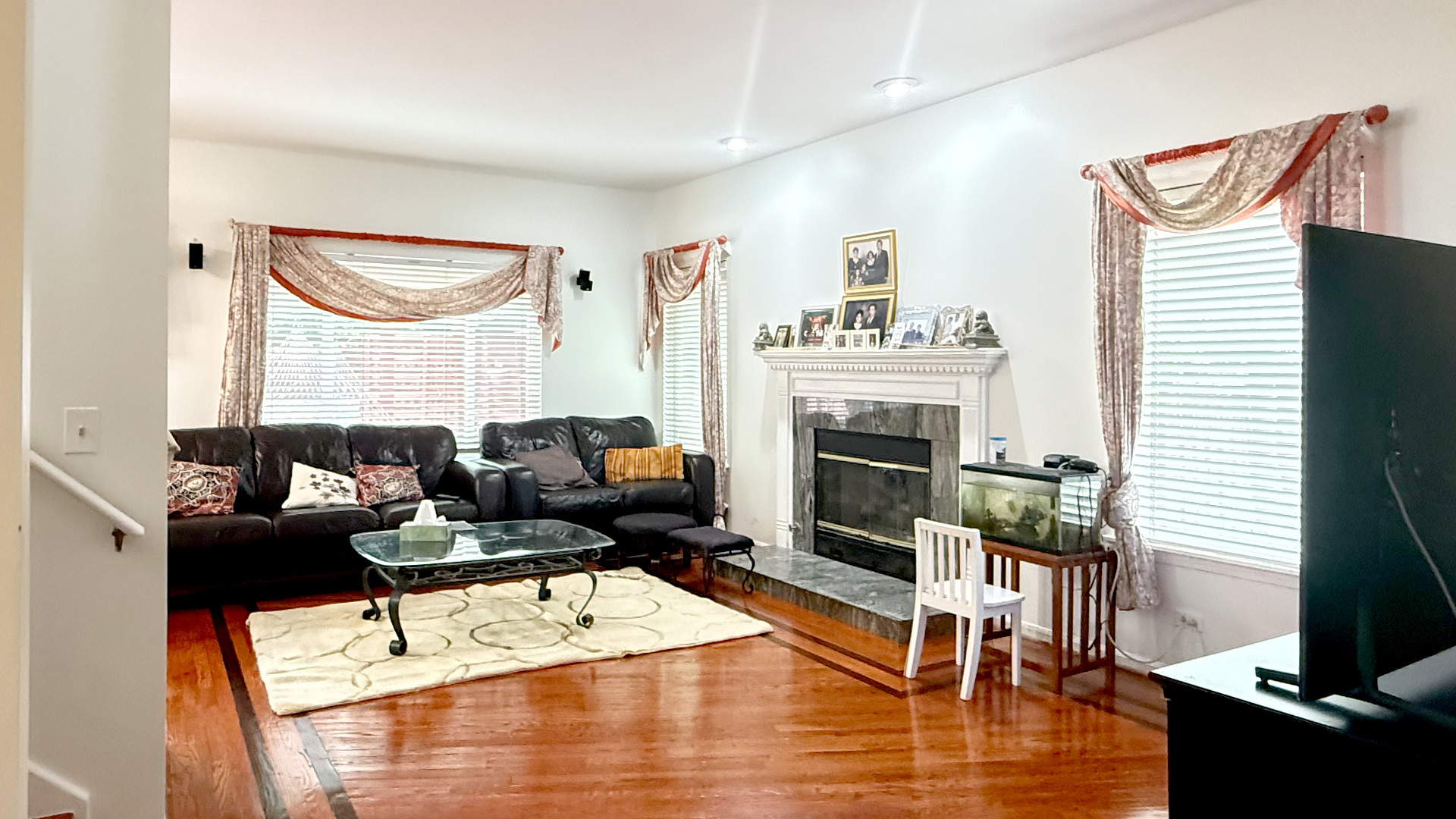 968 Knowles Road, Gurnee, IL 60031