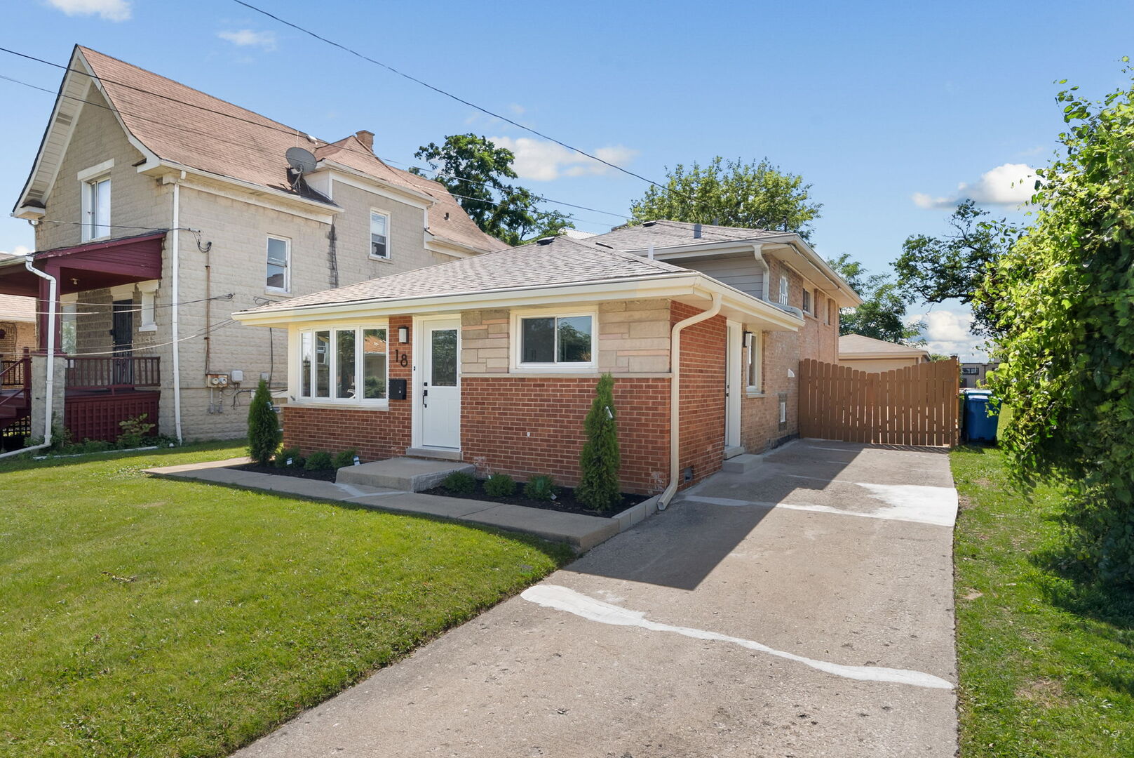 18 Orchard Street, Hillside, IL 60162