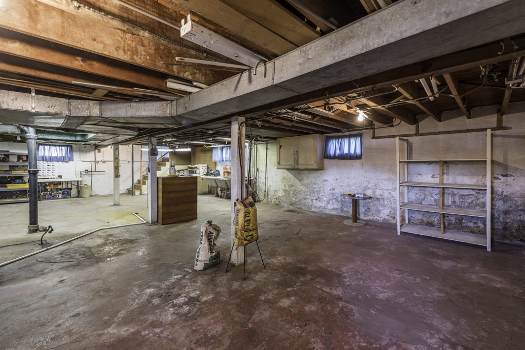 1128 Shiloh Boulevard, Zion, IL 60099