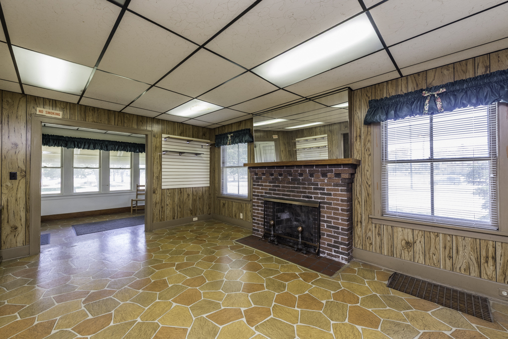 1128 Shiloh Boulevard, Zion, IL 60099
