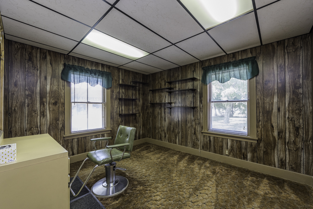 1128 Shiloh Boulevard, Zion, IL 60099