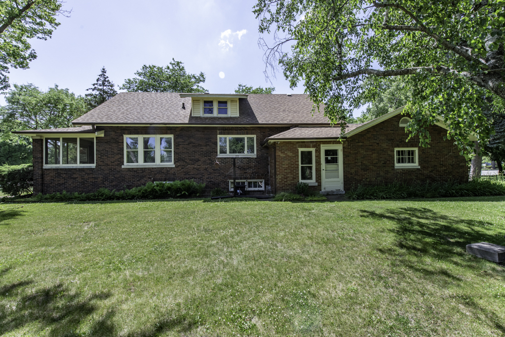 1128 Shiloh Boulevard, Zion, IL 60099