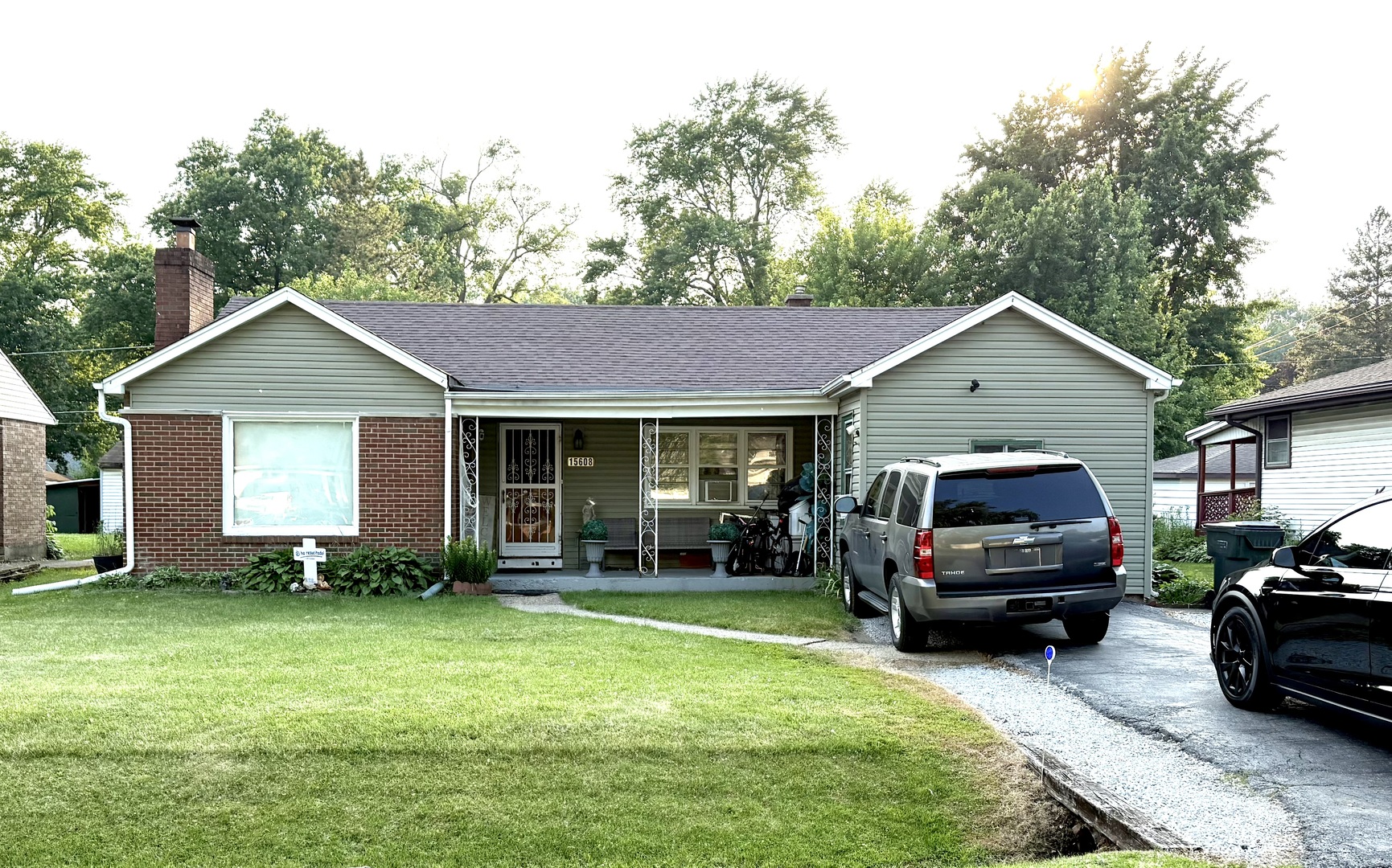 15608 Lawndale Avenue, Markham, IL 60428