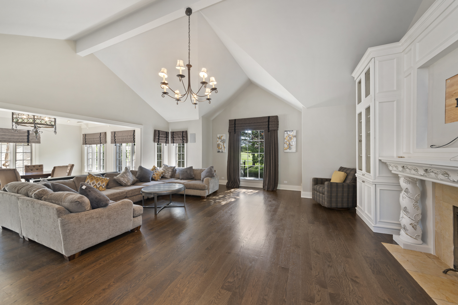 4006 Royal Fox Drive, St. Charles, IL 60174