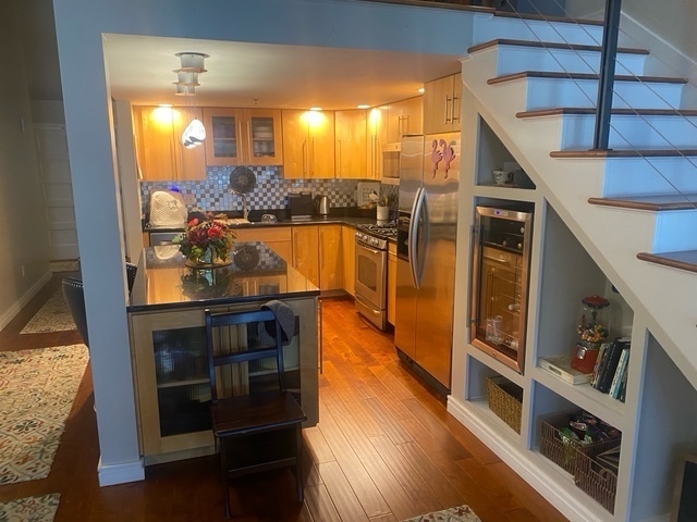 212 N Center Street #205, Bloomington, IL 61701