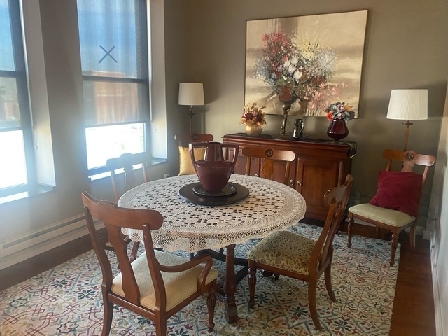 212 N Center Street #205, Bloomington, IL 61701