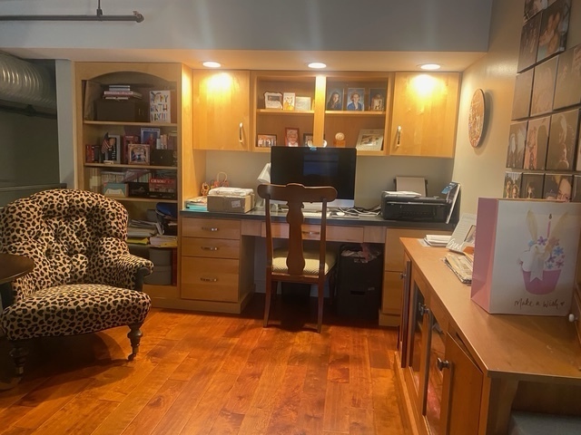 212 N Center Street #205, Bloomington, IL 61701