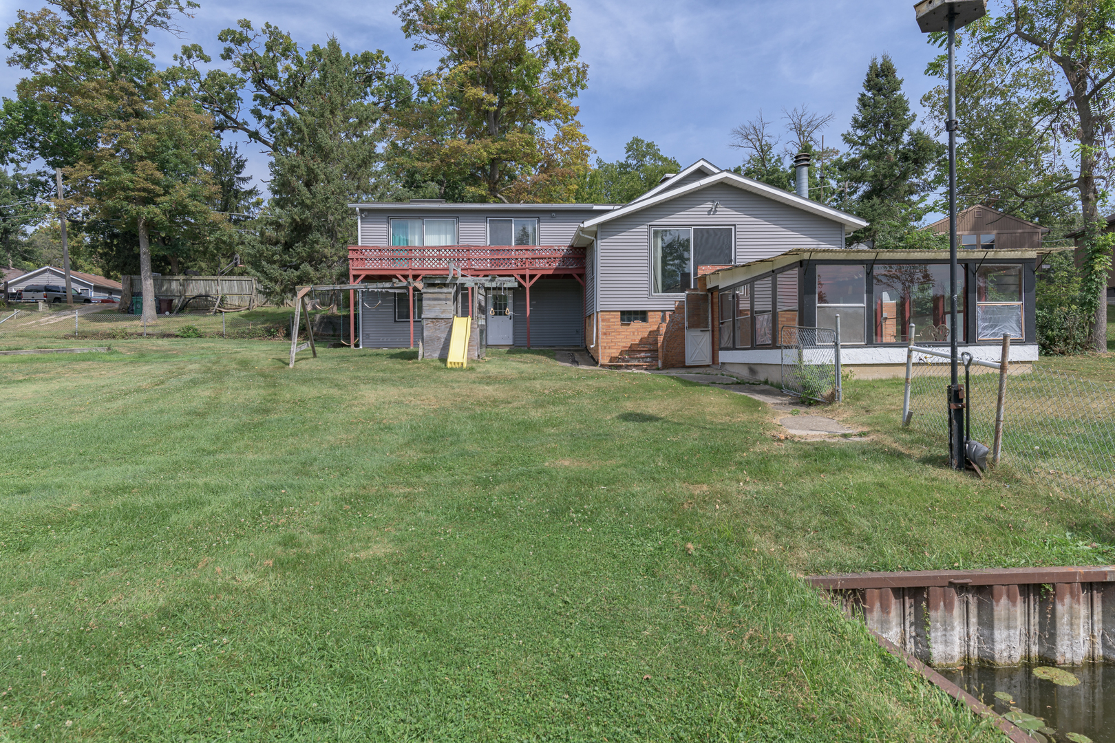 27517 W Ashland Avenue, Spring Grove, IL 60081