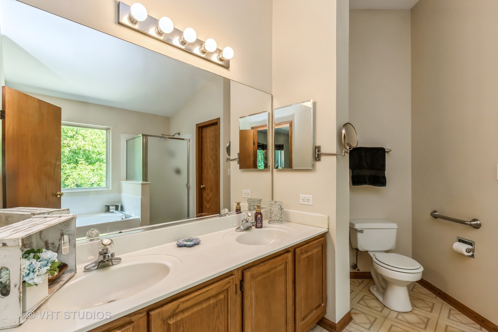 1035 Rushing Court, Lake Villa, IL 60046