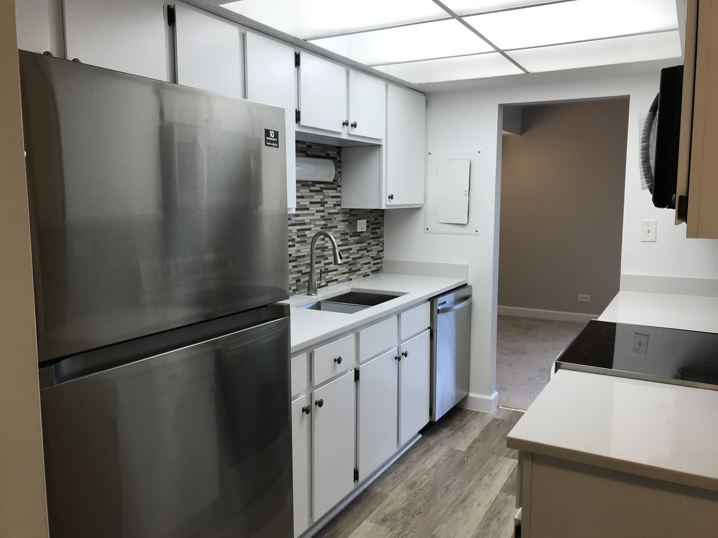 6340 Americana Drive #705, Willowbrook, IL 60527