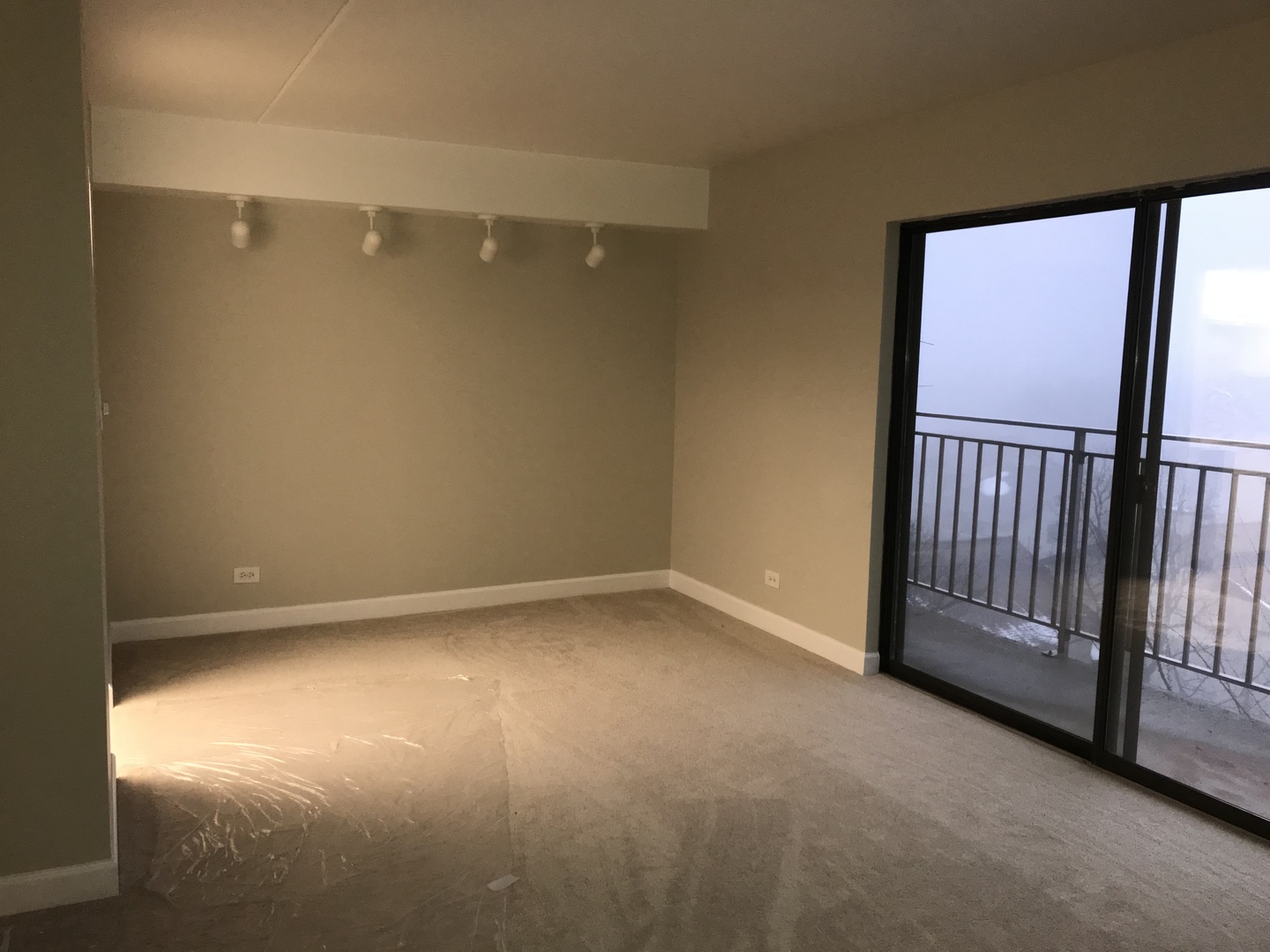 6340 Americana Drive #705, Willowbrook, IL 60527