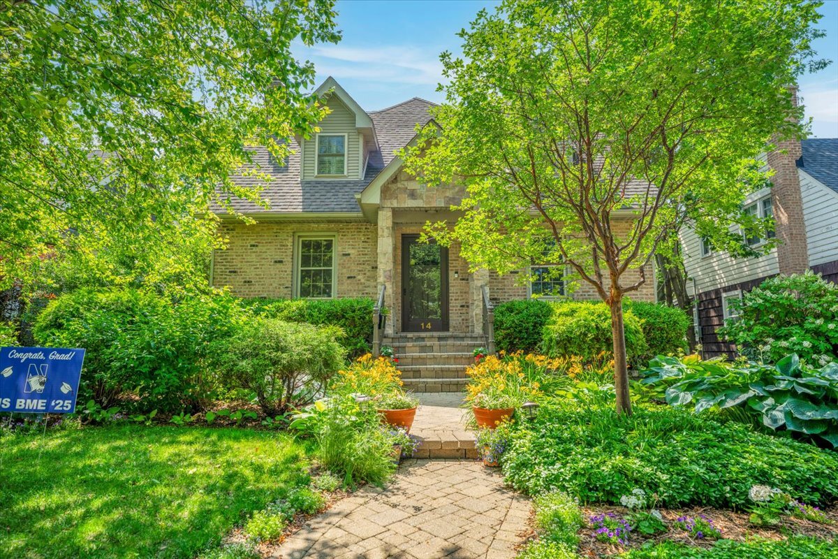 14 S George Street, Mount Prospect, IL 60056