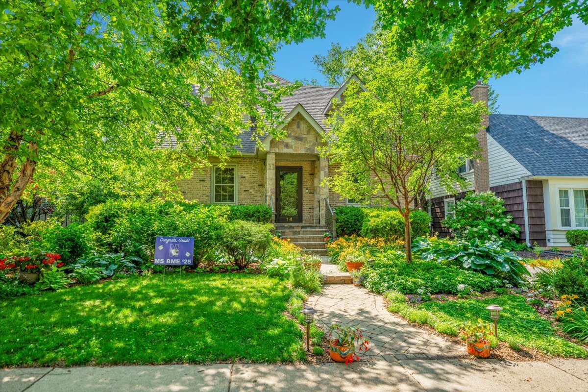 14 S George Street, Mount Prospect, IL 60056