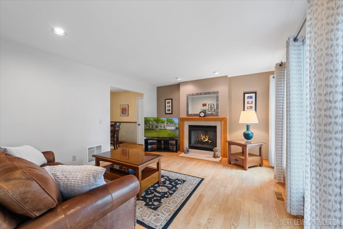 133 Autumn Rdg Drive, Montgomery, IL 60538