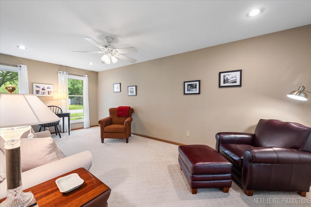 133 Autumn Rdg Drive, Montgomery, IL 60538