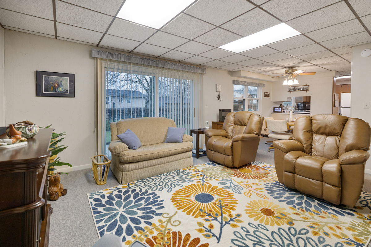 57 Brantwood Avenue, Elk Grove Village, IL 60007