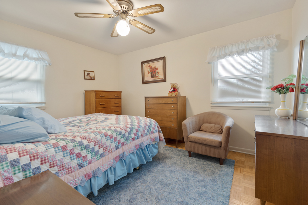 57 Brantwood Avenue, Elk Grove Village, IL 60007