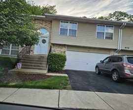 955 Elderberry Circle #103, Naperville, IL 60563