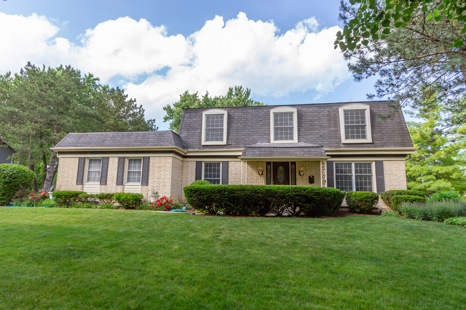 1304 W Whytecliff Road, Palatine, IL 60067