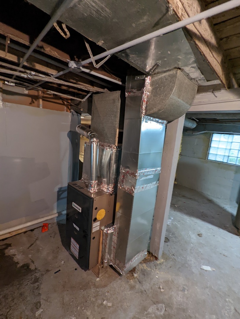 10515 S Perry Avenue, Chicago, IL 60628