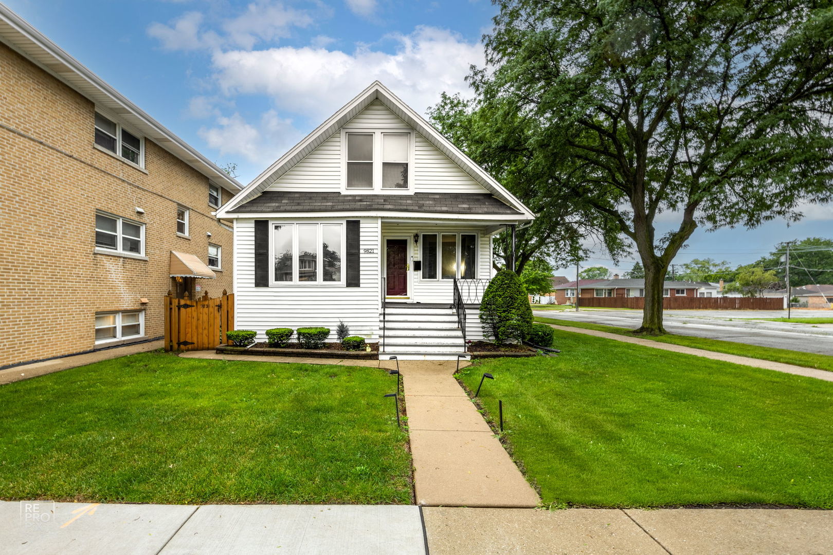 9821 Schiller Boulevard, Franklin Park, IL 60131