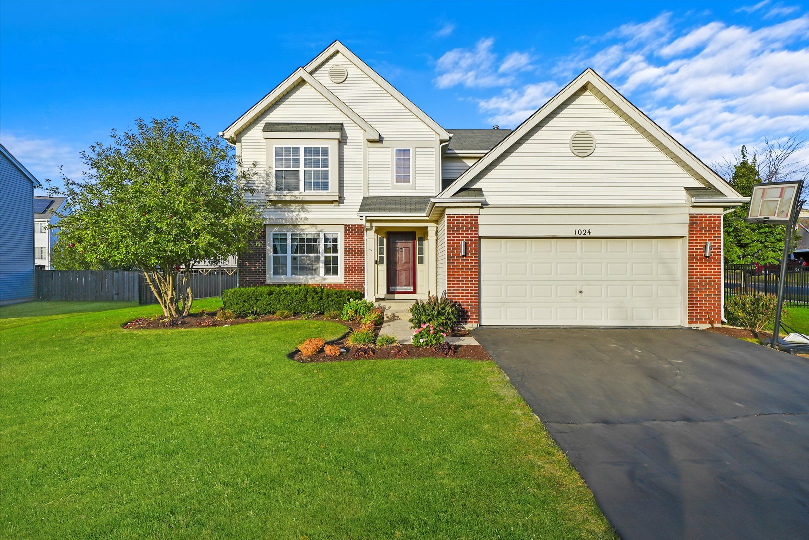 1024 Birchwood Drive, Pingree Grove, IL 60140