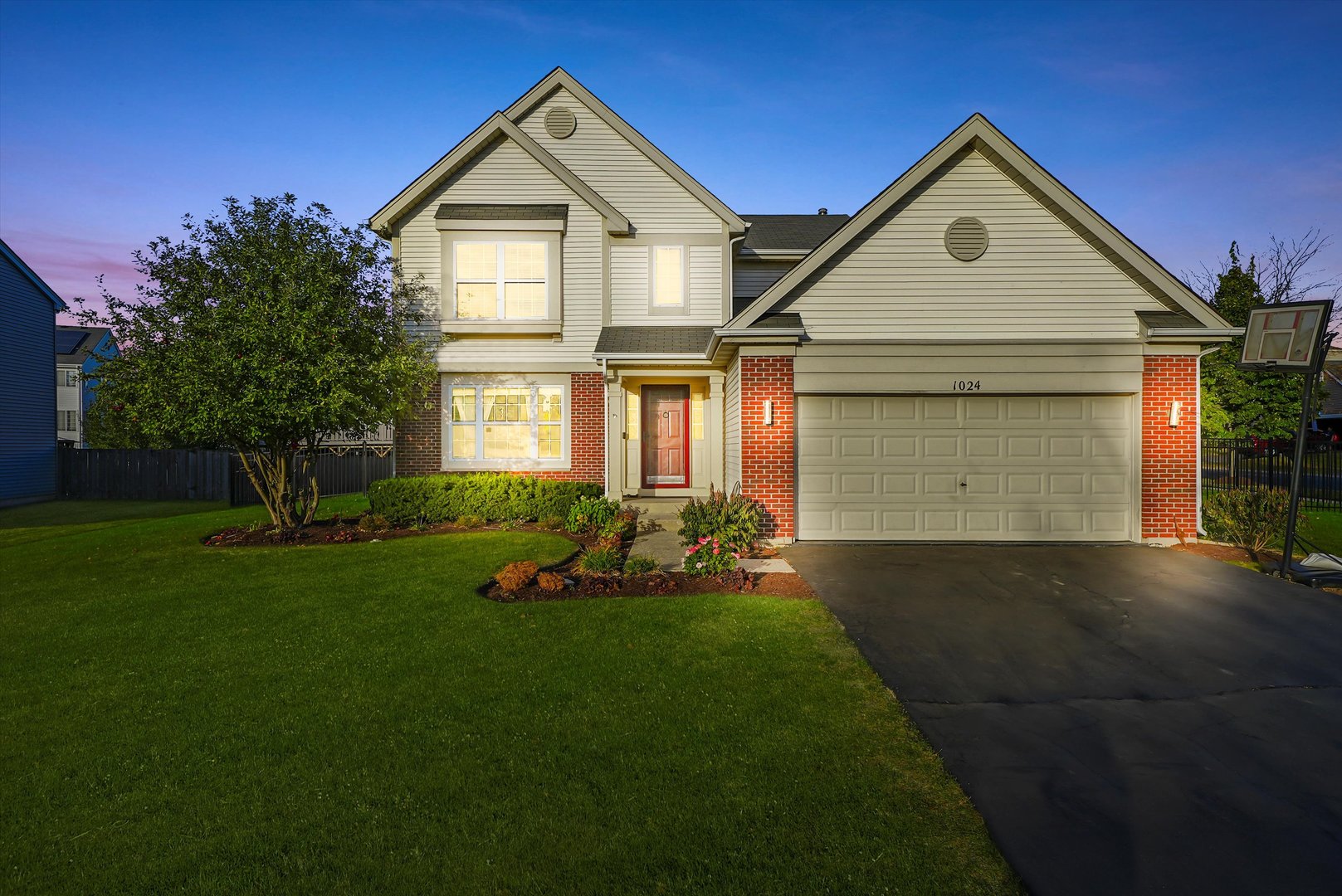 1024 Birchwood Drive, Pingree Grove, IL 60140