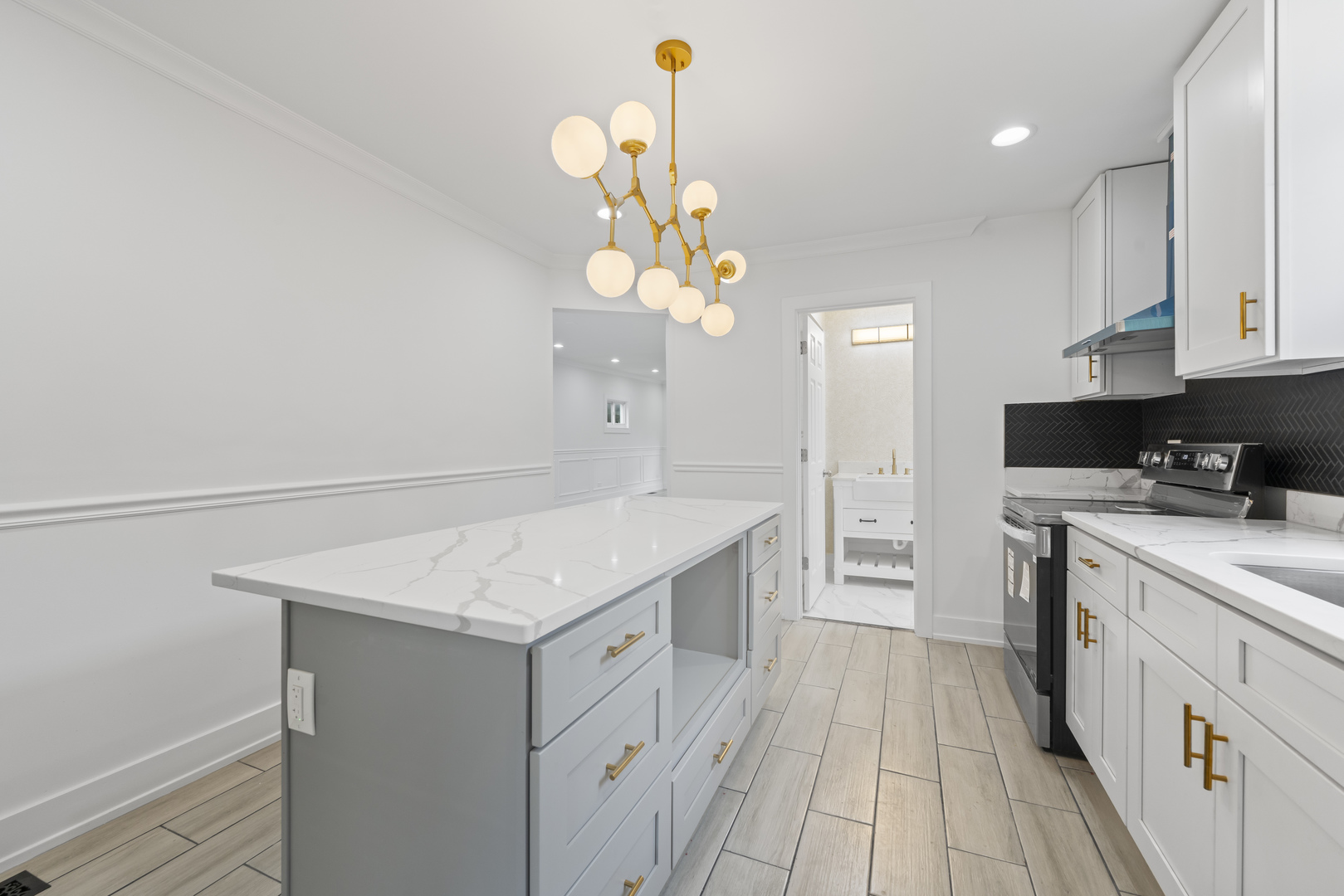 3002 Wesley Avenue, Berwyn, IL 60402