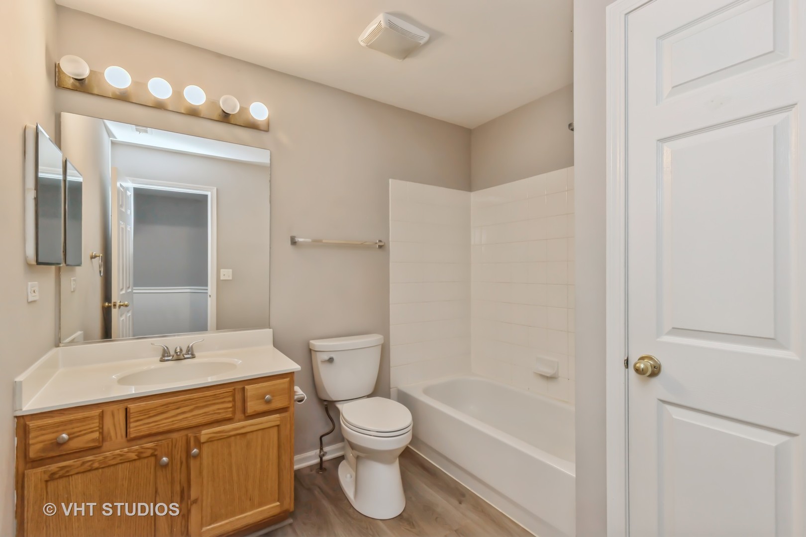 1358 Longchamps Court, Grayslake, IL 60030