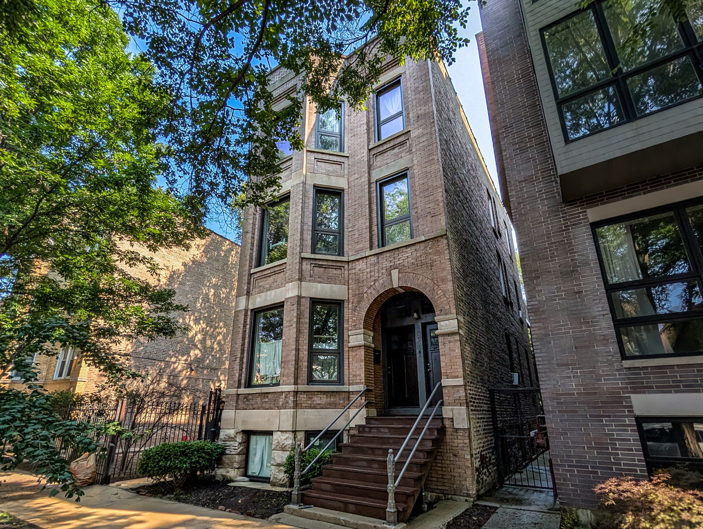 2641 W THOMAS Street, Chicago, IL 60622