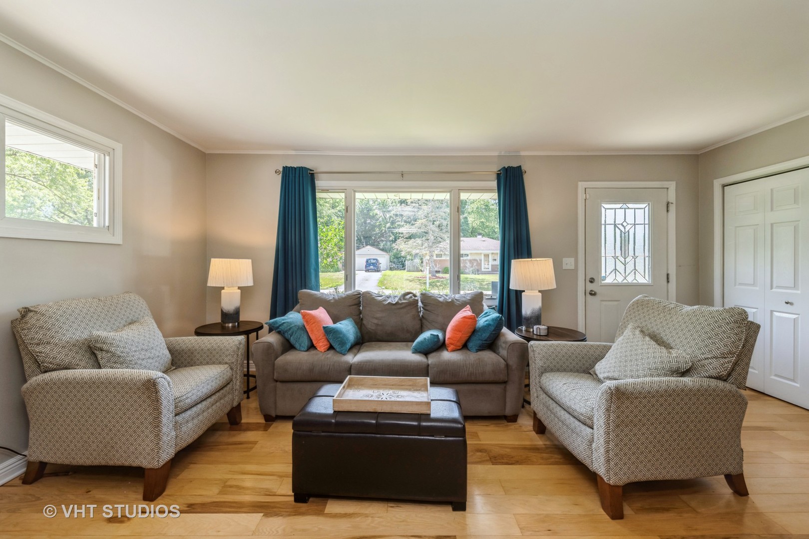 31 Johnathan Road, Lake Zurich, IL 60047