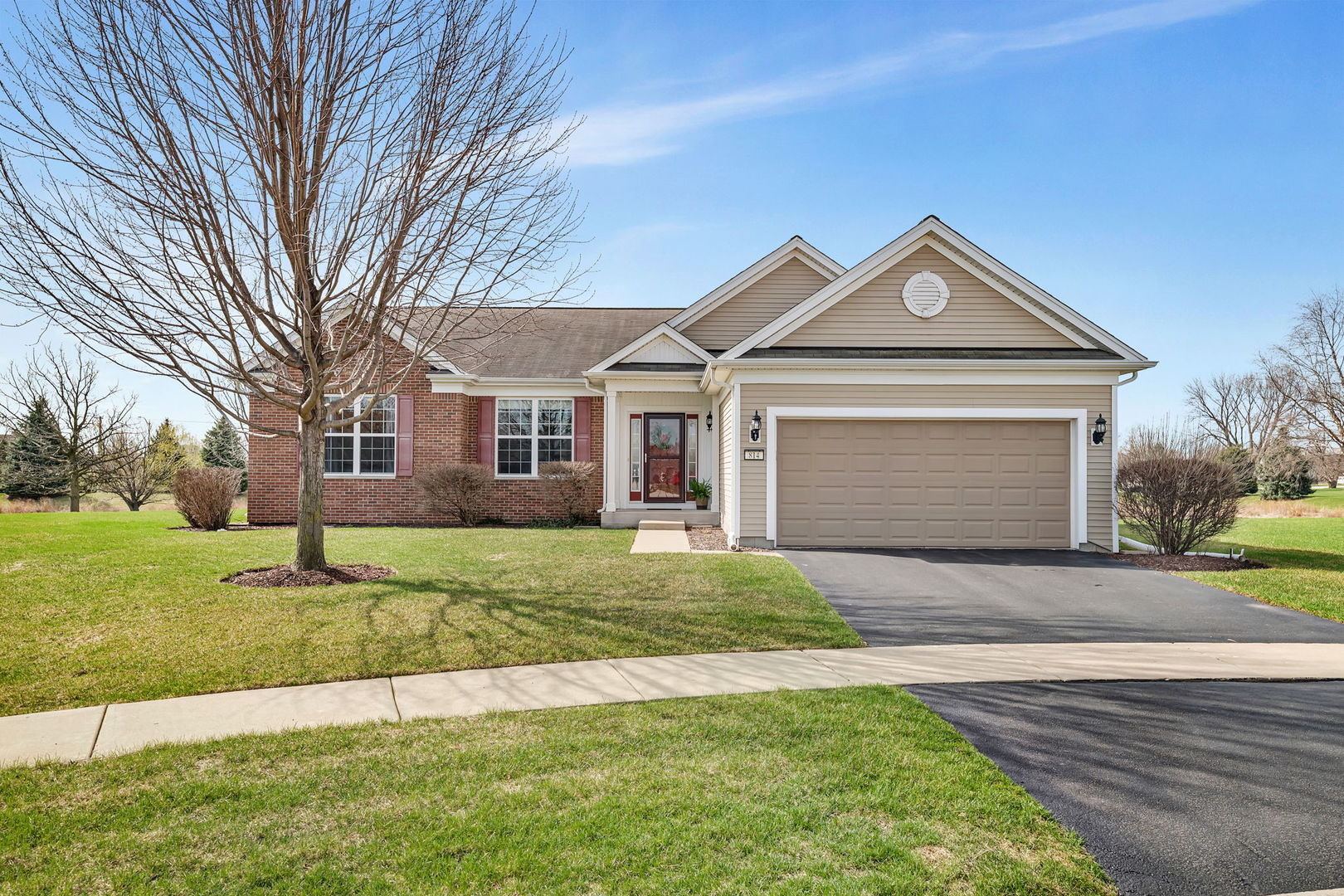 814 Glory Court, Shorewood, IL 60404