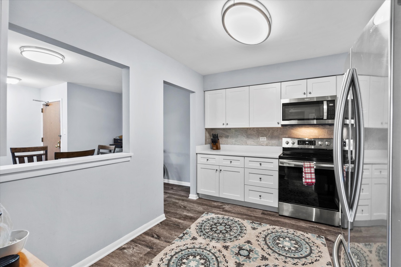 7502 Farmingdale Drive #408, Darien, IL 60561