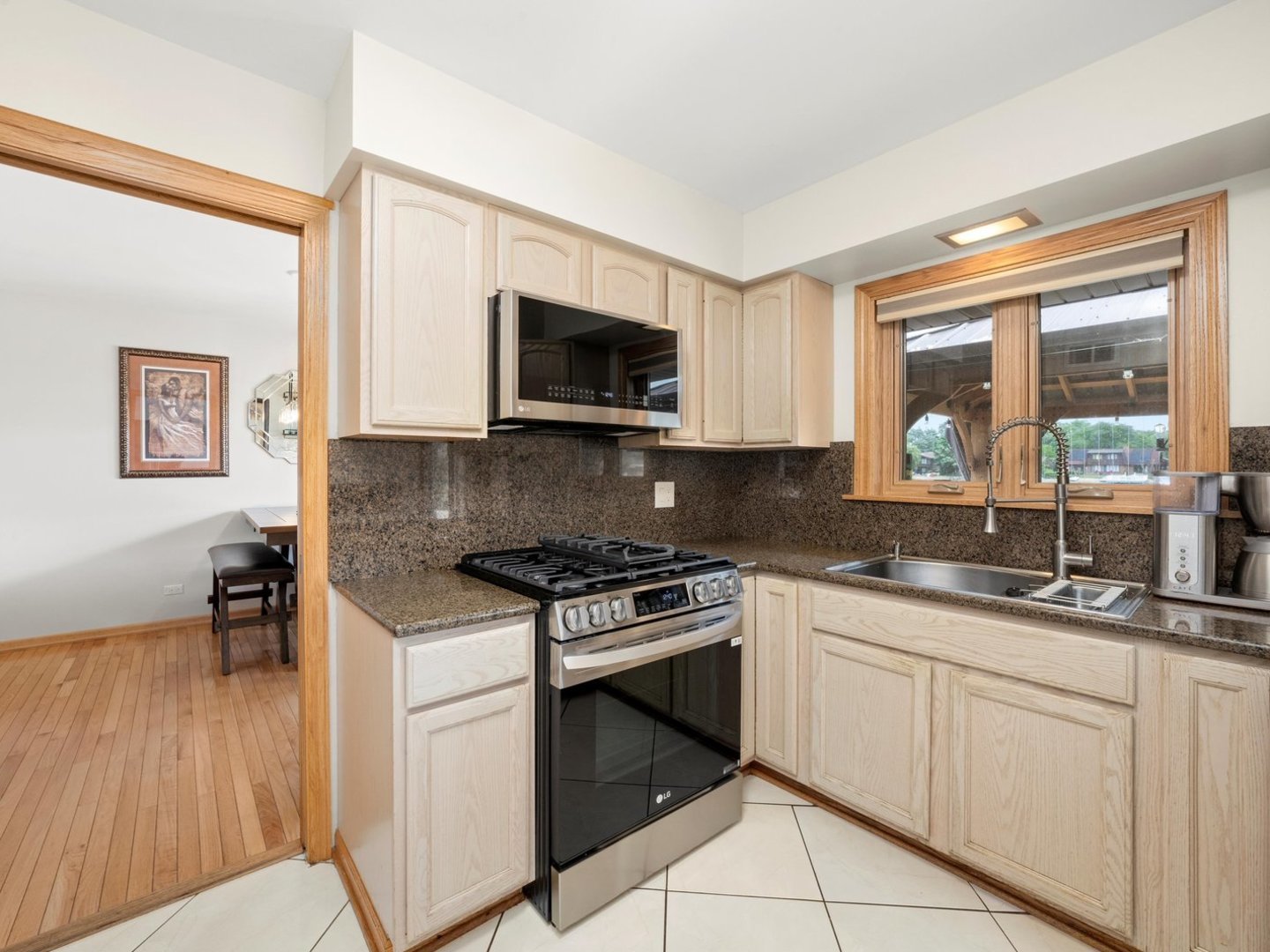 17229 University Avenue, South Holland, IL 60473