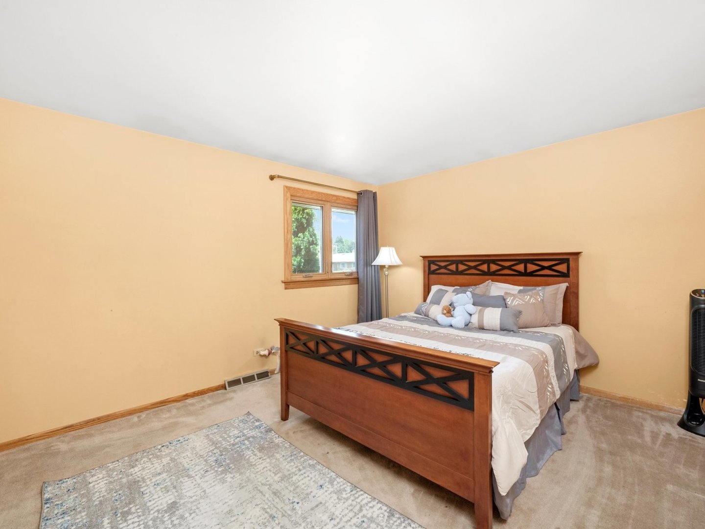 17229 University Avenue, South Holland, IL 60473