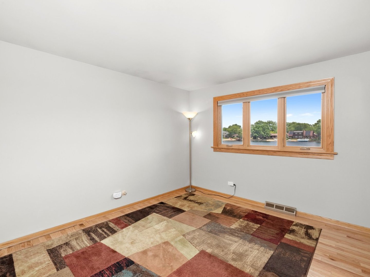 17229 University Avenue, South Holland, IL 60473
