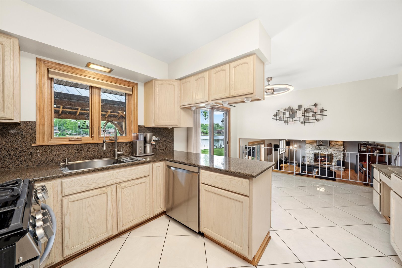 17229 University Avenue, South Holland, IL 60473