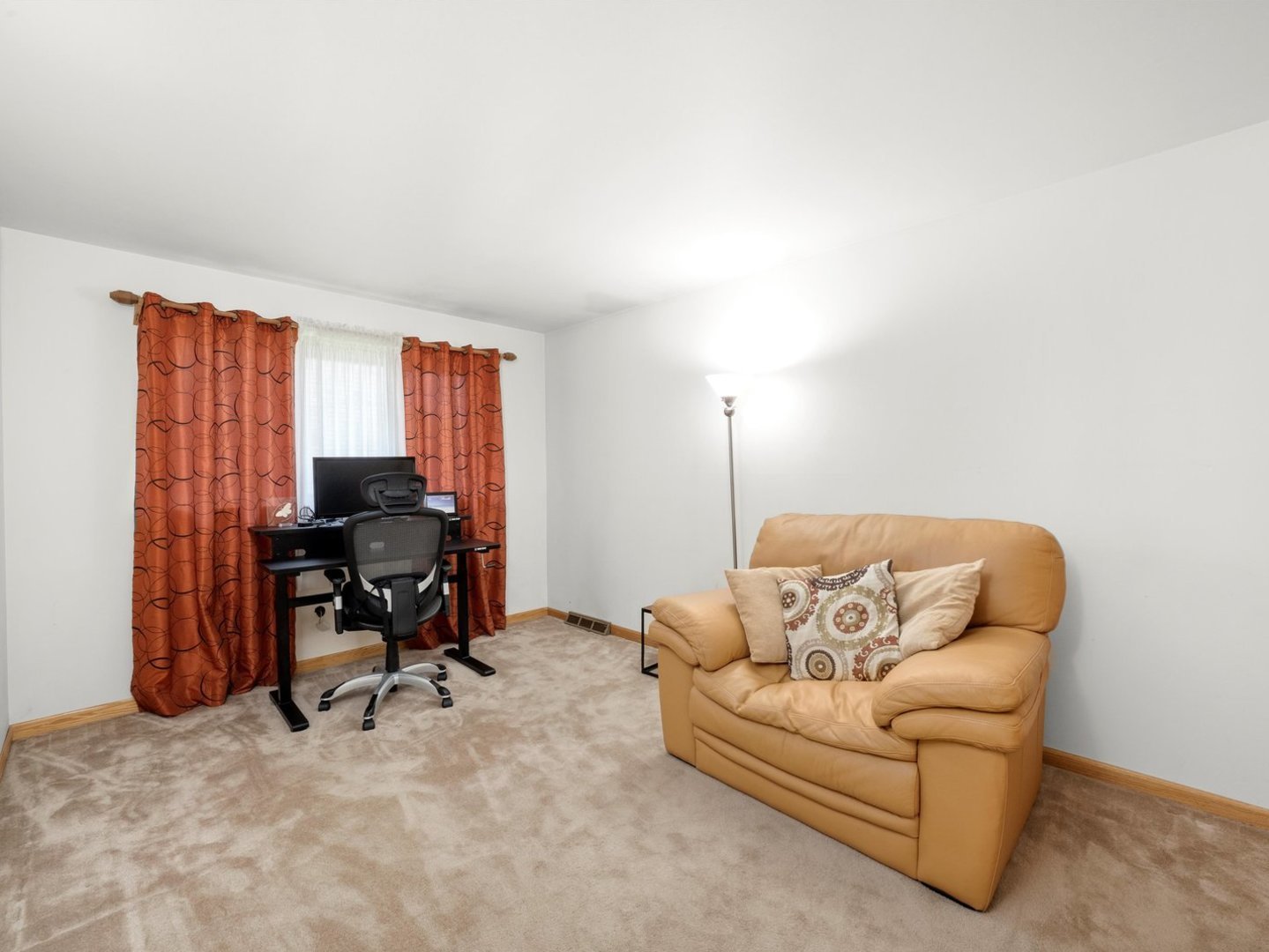 17229 University Avenue, South Holland, IL 60473